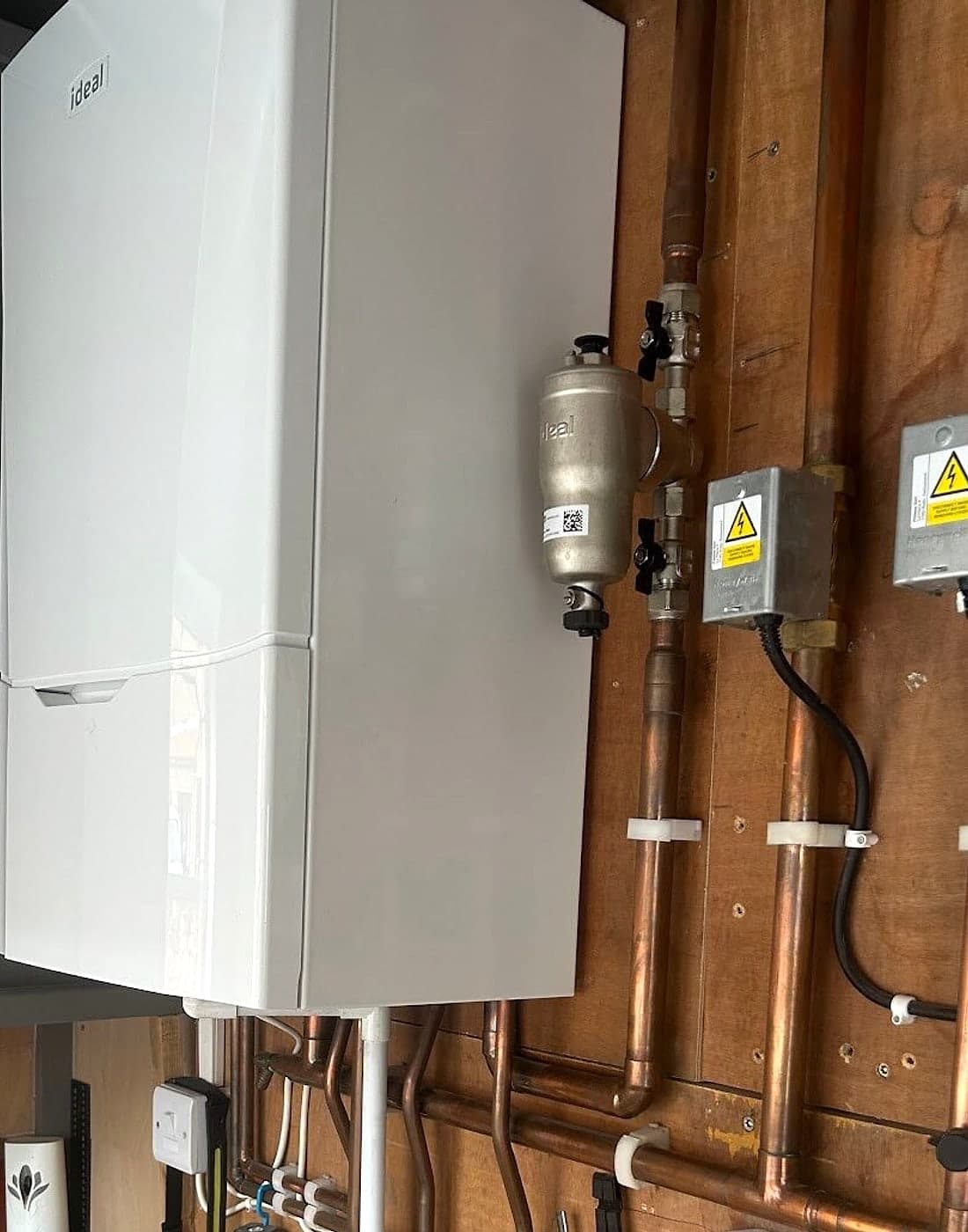 Clean boiler installation detail by Nimbus Boilers, Heat Pumps & Renewables
